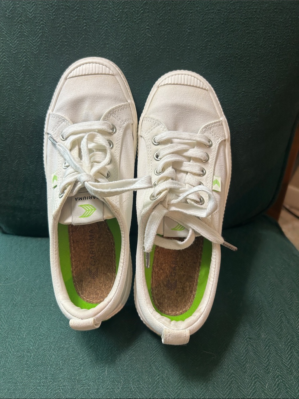 Carisma White Canvas Lace-Up Sneakers with Lime Accents. Size 7.5